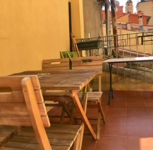 Studio Terrasse. A 50M De La Plage Sablettes