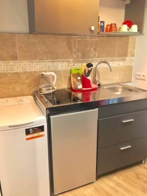 Appartement Terrasse. A 50m De La Sablettes *